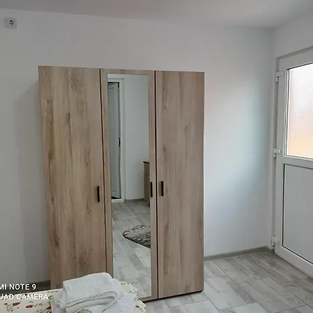 Casa Cristina Bianca Homestay *