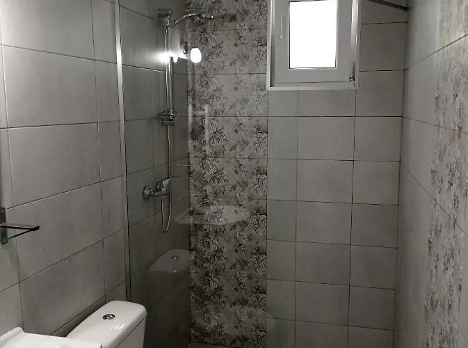 Gazde/Camere de închiriat Casa Cristina Bianca