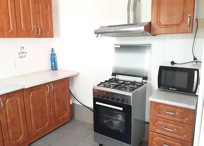 Gazde/Camere de închiriat Casa Cristina Bianca *