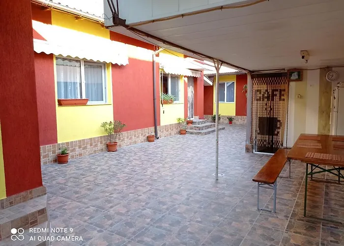 Casa Cristina Bianca Gazde/Camere de închiriat