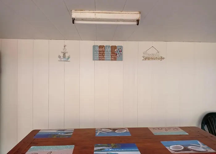 Casa Cristina Bianca Gazde/Camere de închiriat Eforie Nord